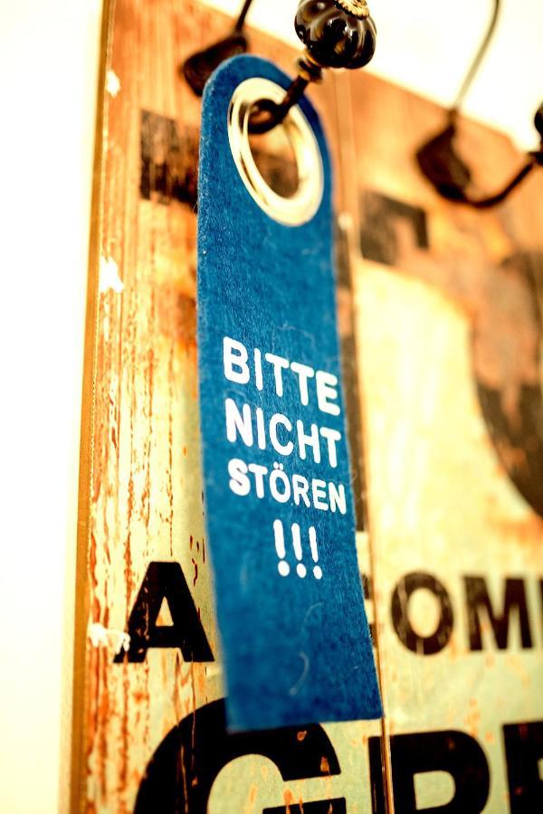 Das Hotel Stern, B&B Kg - Digital & Contactless Check-In Sankt Gilgen Exterior photo